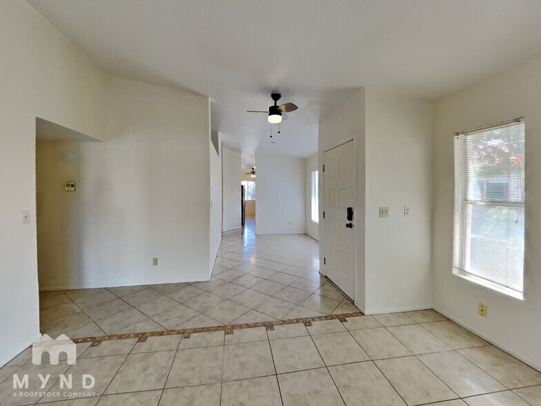 Building Photo - 5230 W Wood Owl Dr