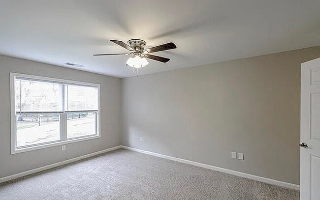 Building Photo - 6520 Brook Bend Way