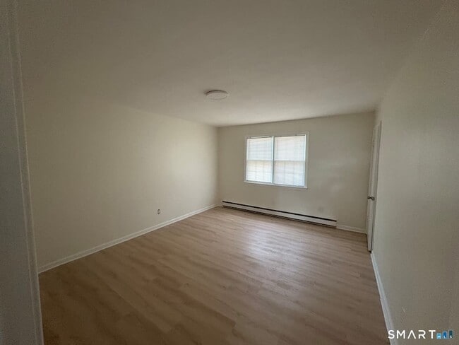 Building Photo - 1280 Townsend Ave