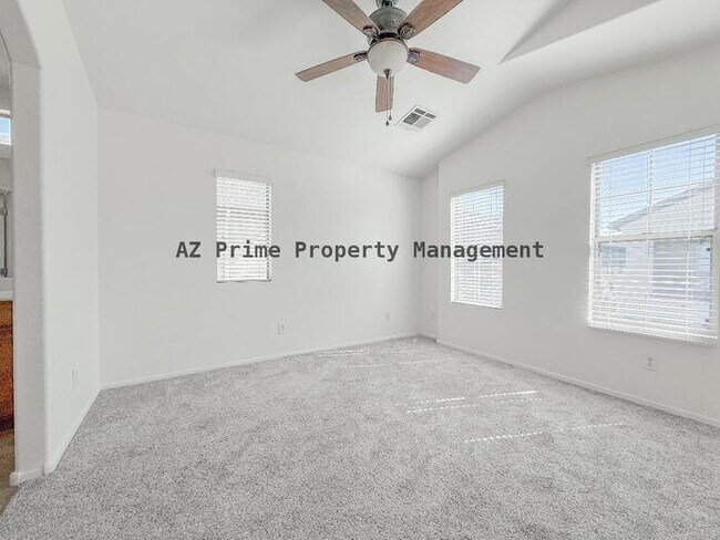 Building Photo - 2725 E Mine Creek Rd