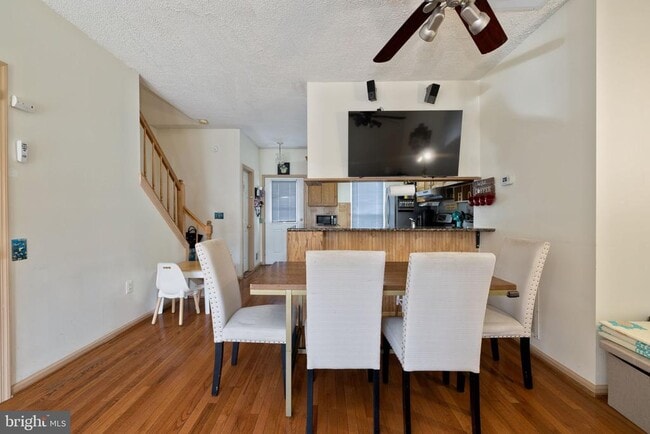 Building Photo - 7248 Stover Dr