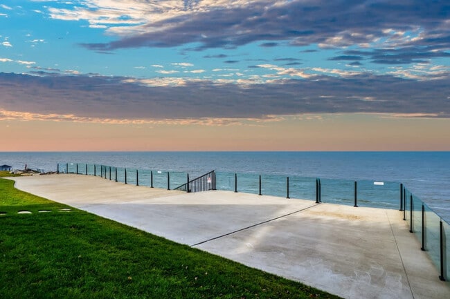 Building Photo - 32414 Lake Rd