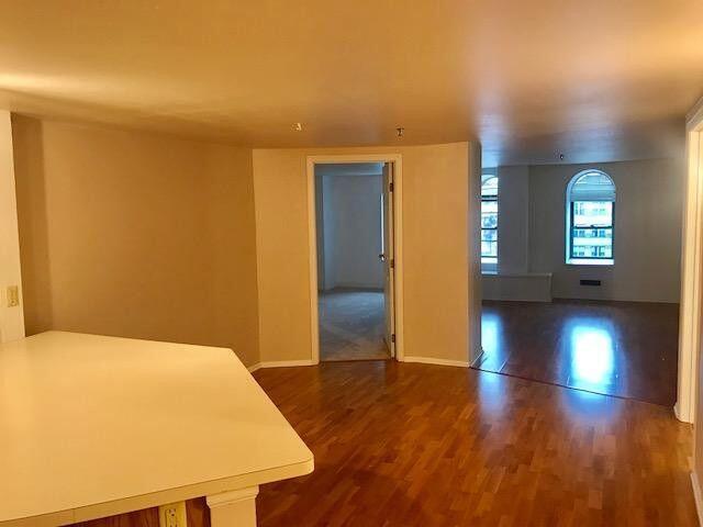 Building Photo - 270 E Highland Ave