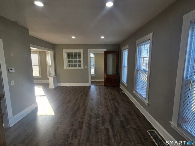 Building Photo - 1810 Dixwell Ave