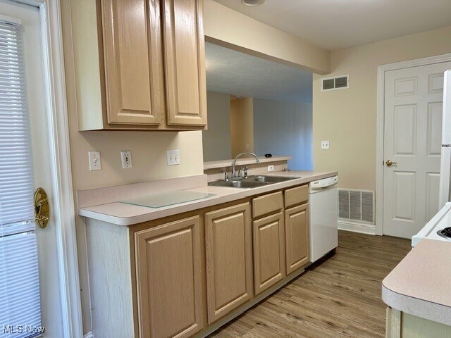 Building Photo - 3800 Rosemont Blvd