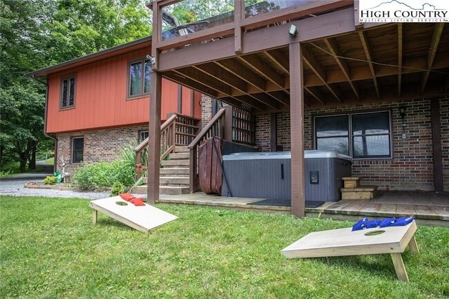 Building Photo - 1776 Beech Mountain Pkwy