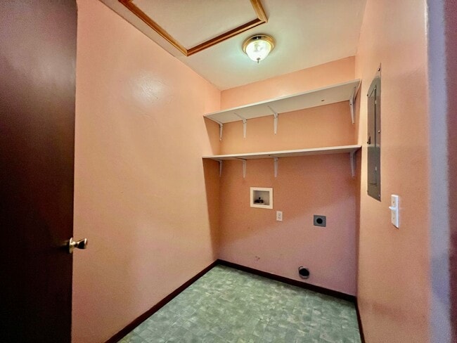 Building Photo - Single Family Home in Silt for Rent