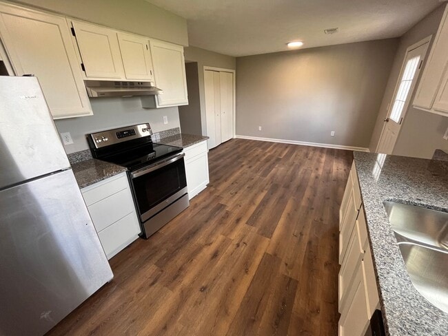 Building Photo - Beautiful Remodeled 3 Bedroom in Richmond!