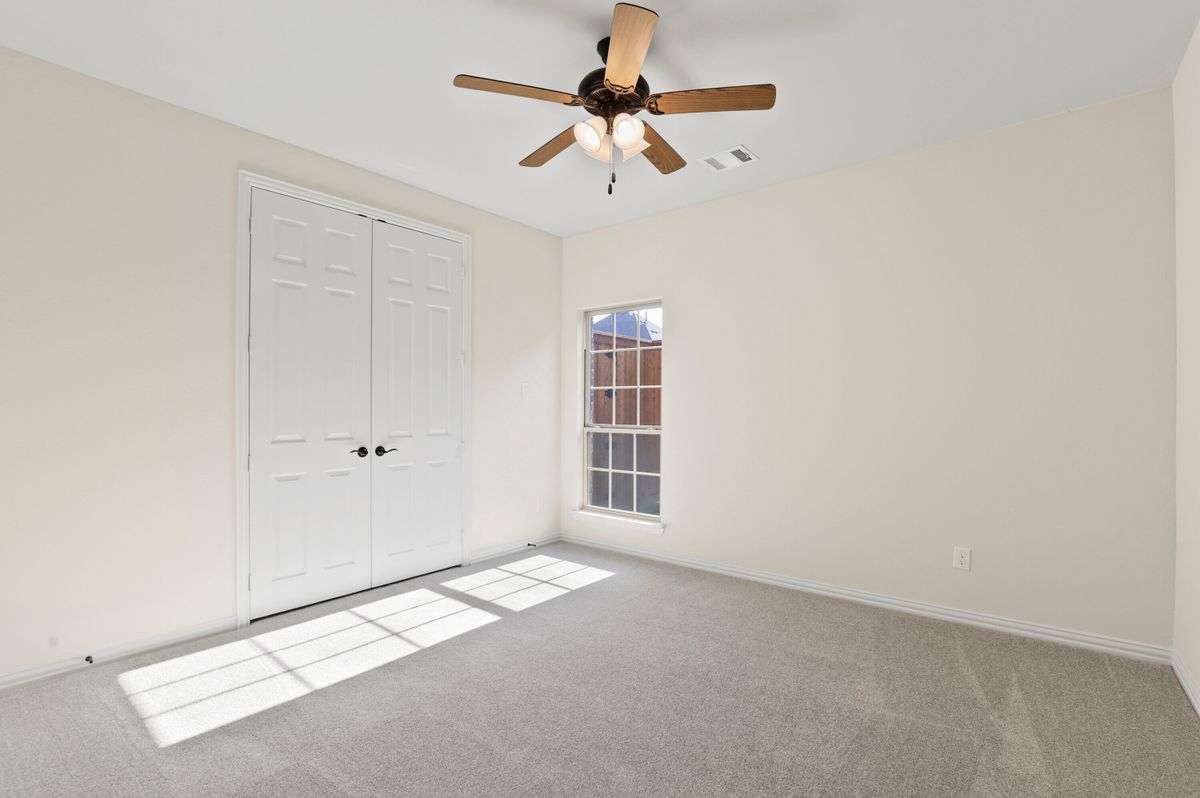 Building Photo - 601 Winslow Ln