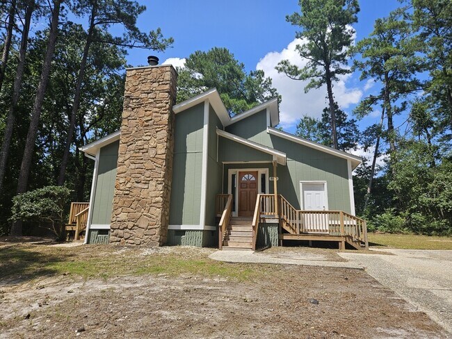 Primary Photo - 5590 Bellflower St