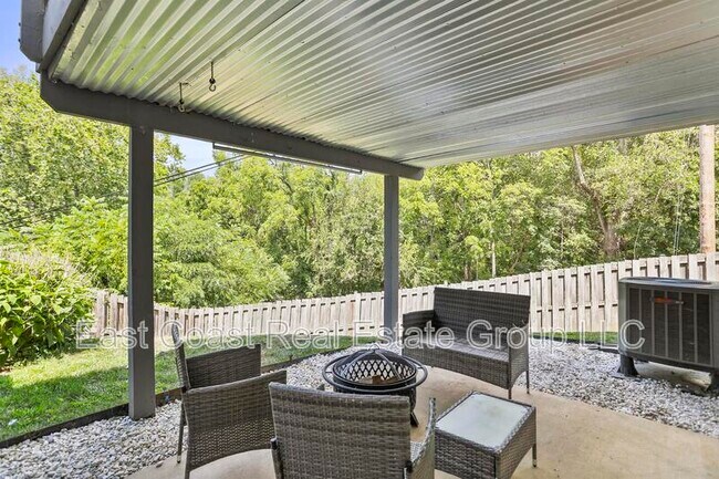 Building Photo - 200 Mountain Terrace