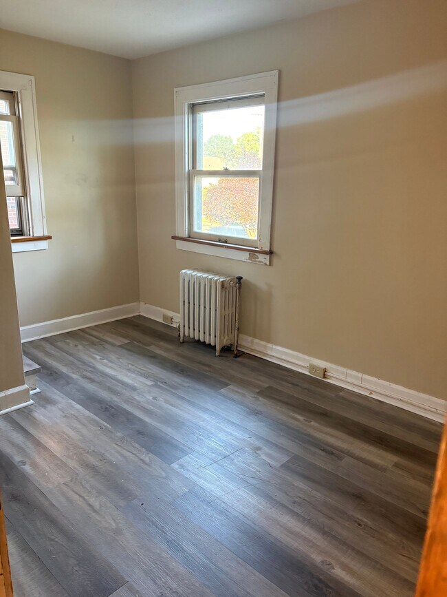 Building Photo - 4049 Bluestone Rd