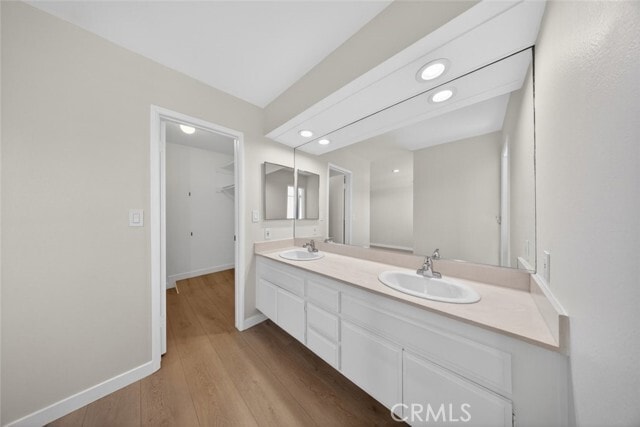 Building Photo - 15235 Magnolia Blvd