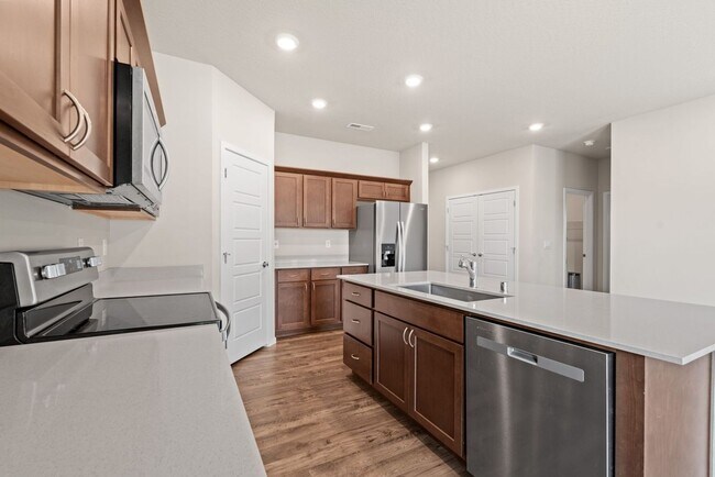 Building Photo - Newer 4 Bed 2 Bath DR Horton Home in Indian Trail