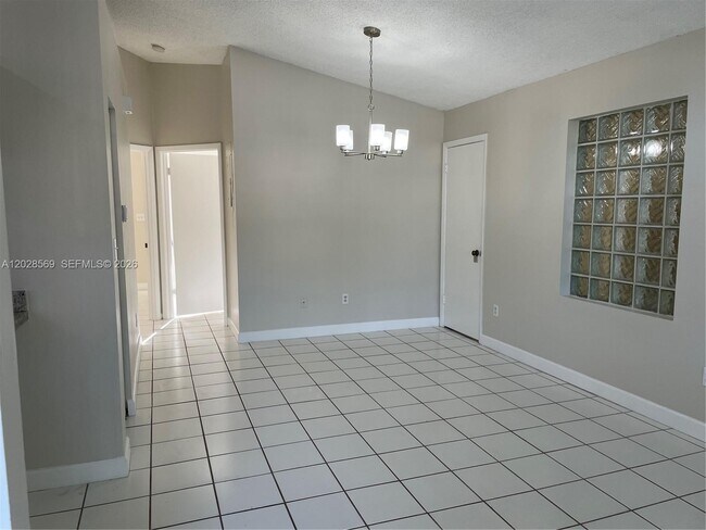 Building Photo - 11050 SW 152nd Ct