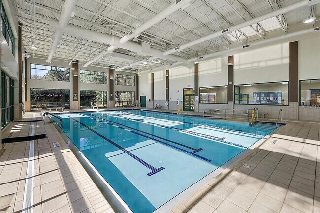 Building Photo - 9244 SE 128th St