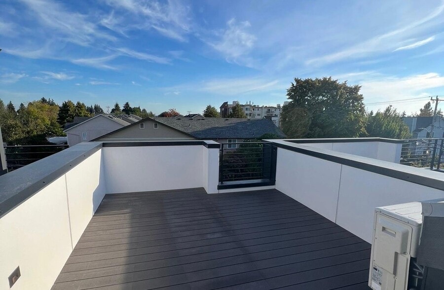 Rooftop Deck - 1424 NW 92nd St