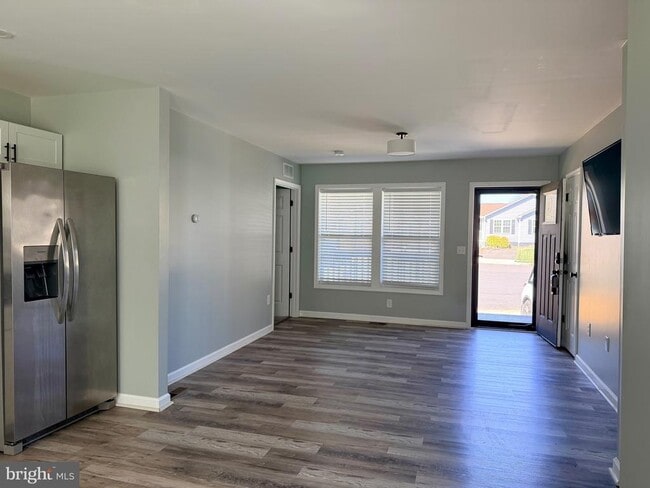 Building Photo - 408 South St