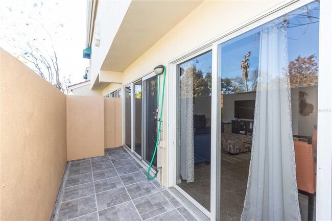 Building Photo - 824 Padua Ln