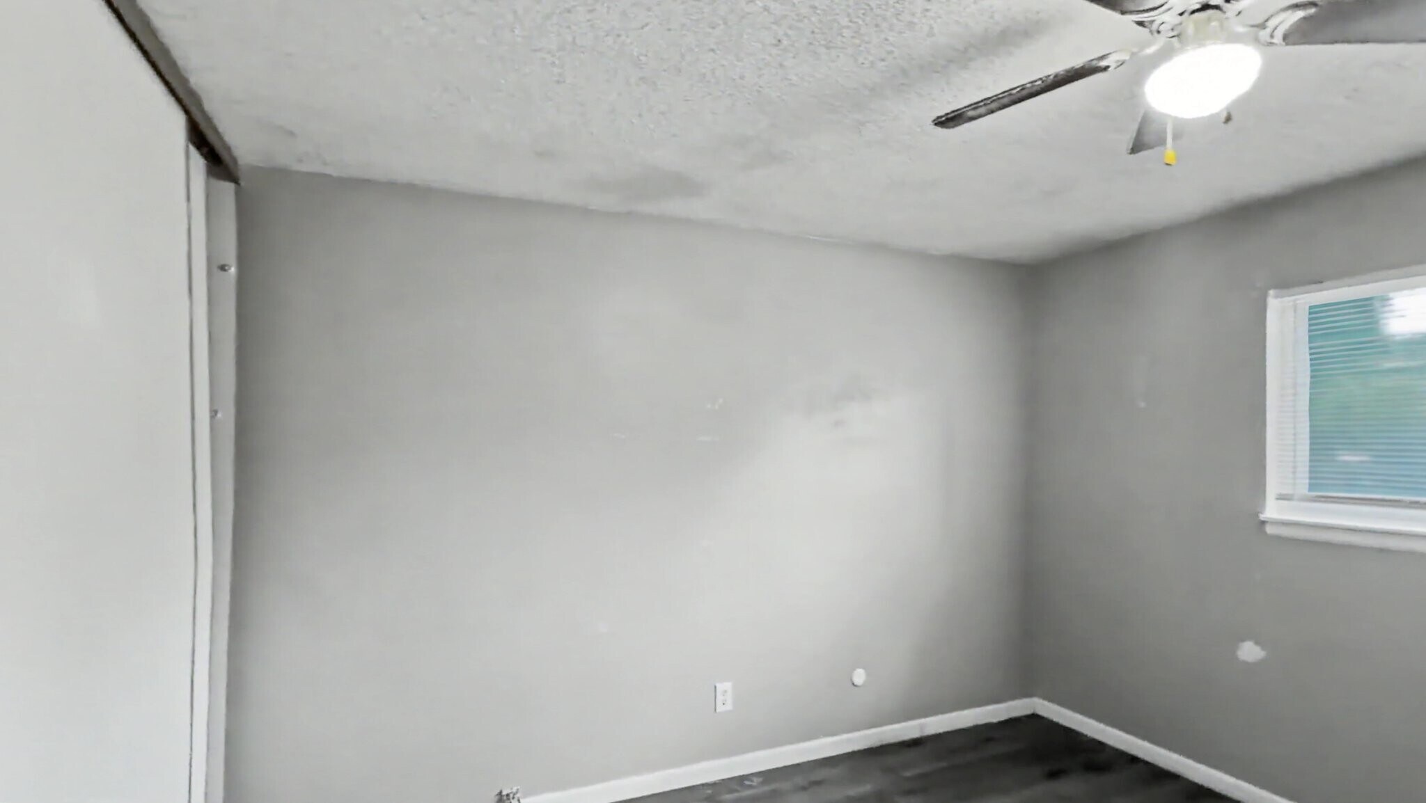 Building Photo - 16518 E Wesley Ave