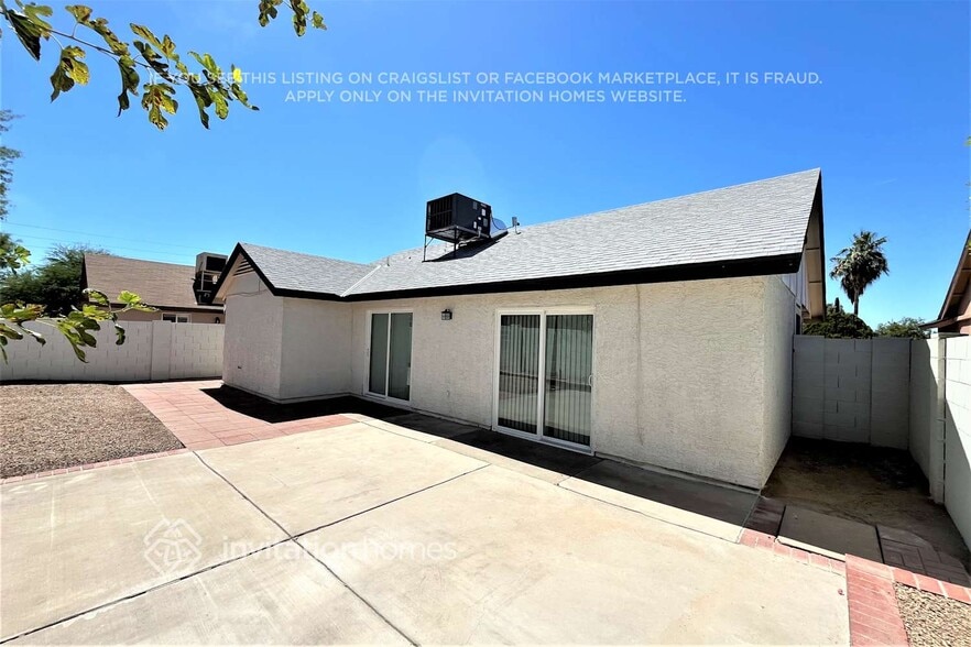 Building Photo - 3856 E Acoma Dr