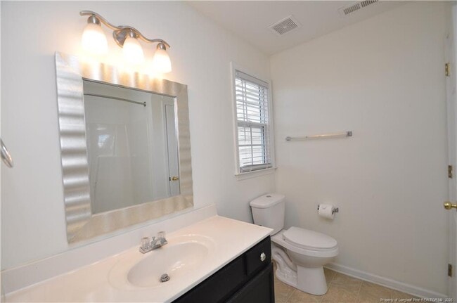 Building Photo - 402 Knightsborough Way