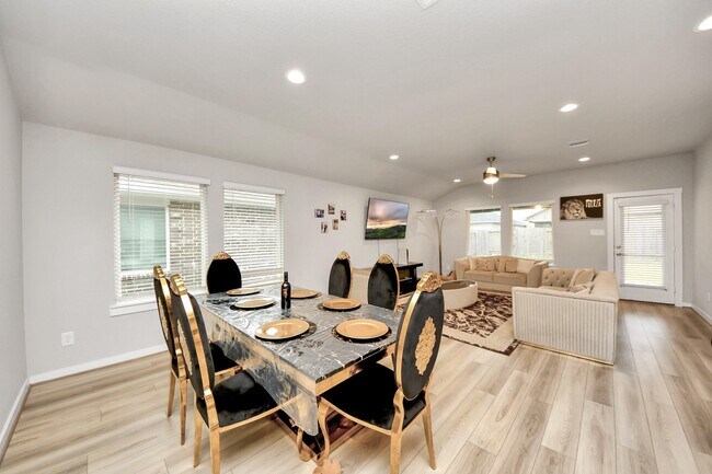 Building Photo - 18819 Allendale Frst Dr