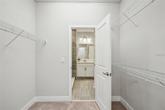 Building Photo - 2511 N Grady Ave