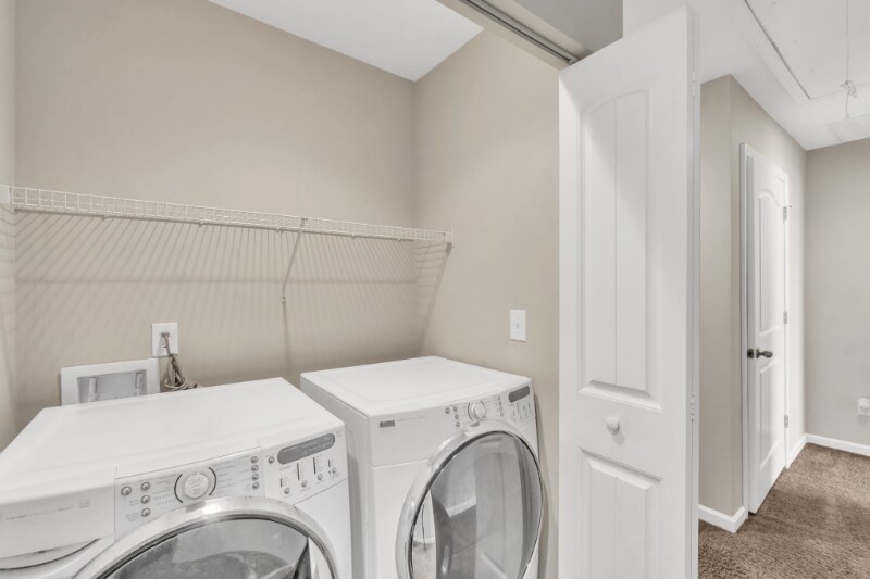 Building Photo - 125 Viewmont Dr