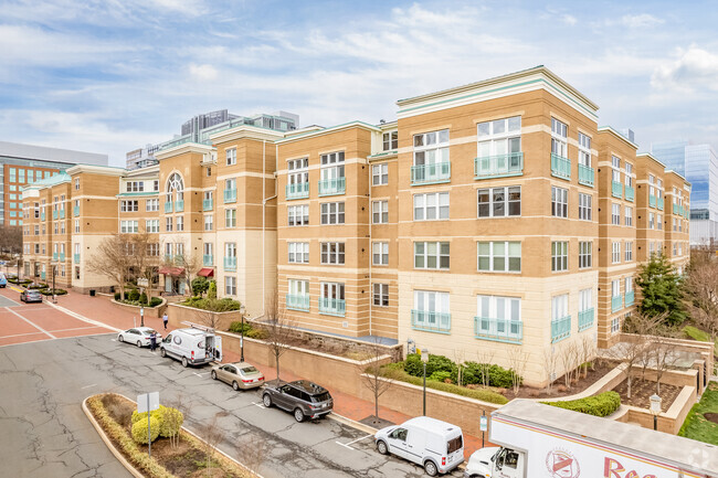 Building Photo - The Market Street Condos