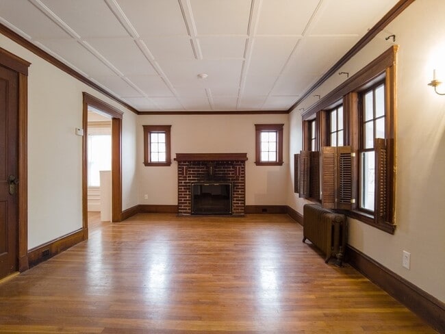 Building Photo - 119-121 Highland Ave