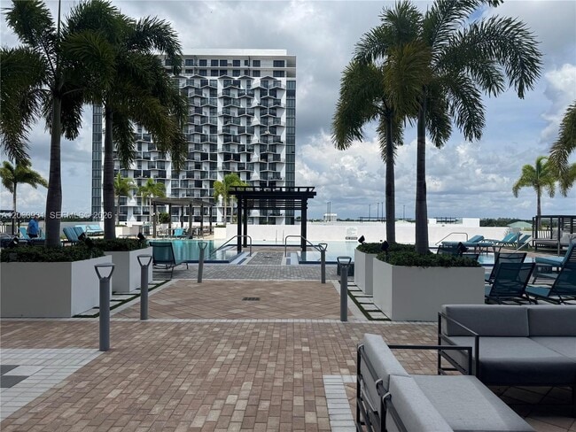 Building Photo - 5350 NW 84th Ave