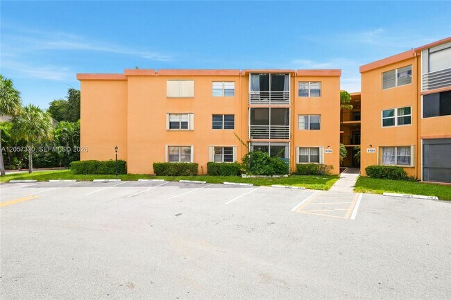 Building Photo - 4384 NW 9th Ave