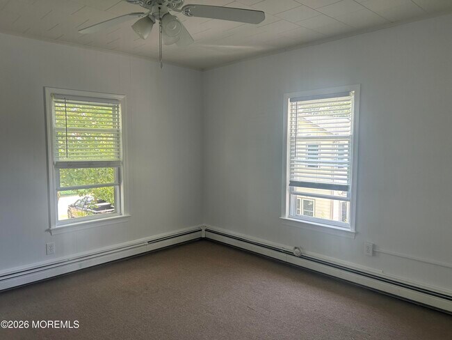Building Photo - 1109 Lincoln Ct