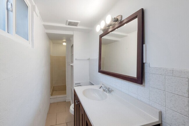 Building Photo - 127 S 1000 W