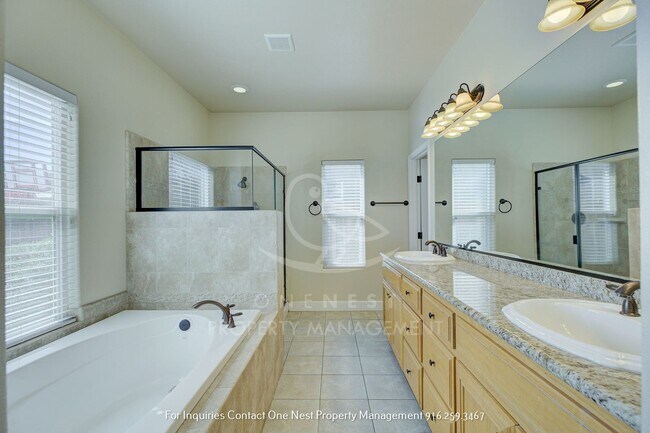 Building Photo - Fantastic Floorplan, great location in Woodland 4+ bedroom, 2 bath