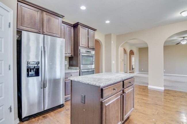 Building Photo - 5403 Hadwin Ct