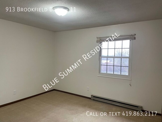 Building Photo - 2 bed, 1 bath apartment