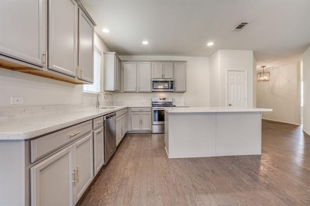 Building Photo - 2014 Avondown Rd