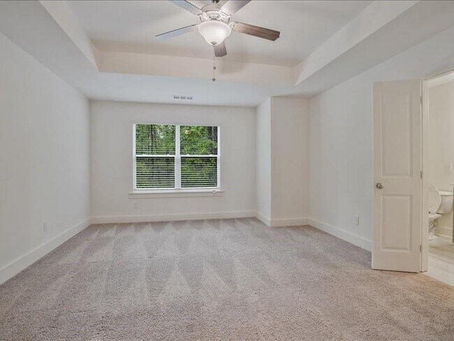 Building Photo - 6413 Shalks Xing Dr