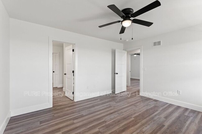 Building Photo - 312 Winding Branch Dr