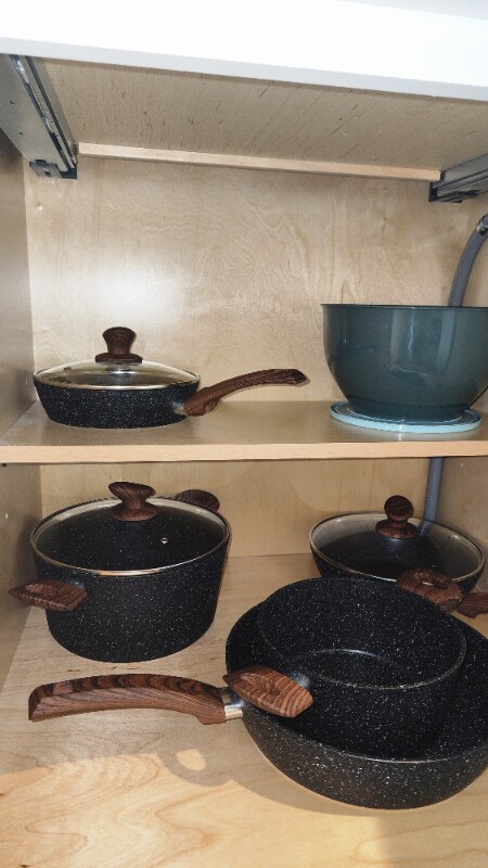 Building Photo - 435 Elm St NW