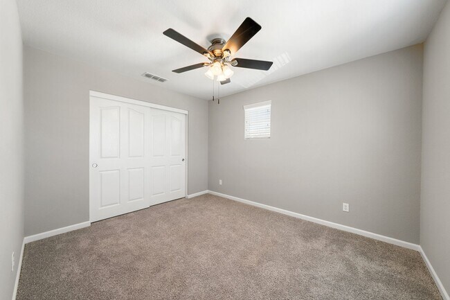 Building Photo - NICE TWO STORY TOWNHOME IN NATOMAS!