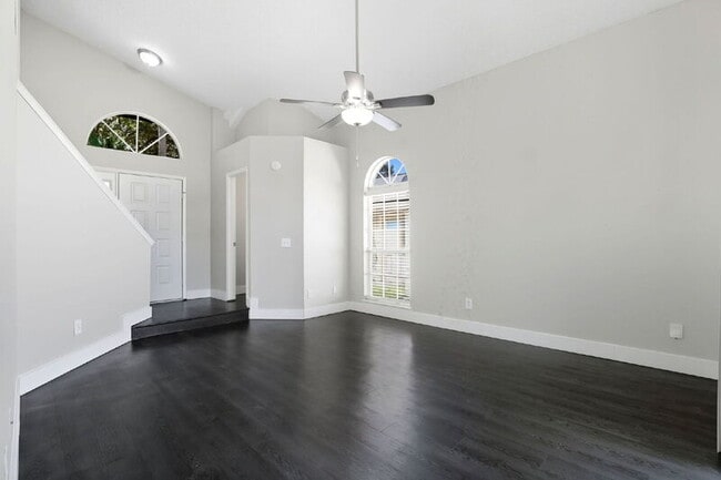 Building Photo - 10669 Satinwood Cir
