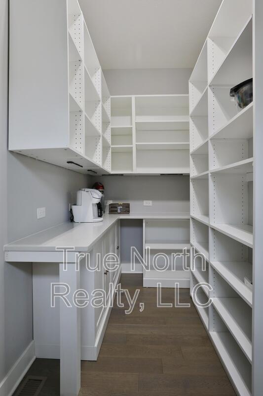 Building Photo - 2246 Koester Trce