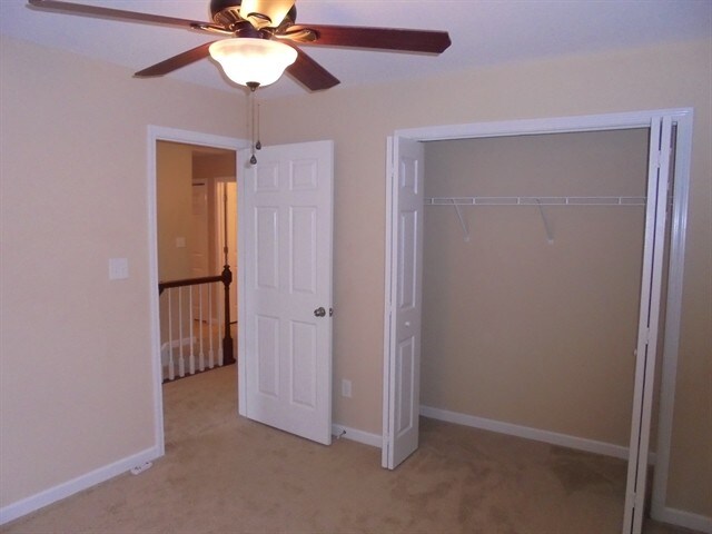Building Photo - 5600 Gateswalk Ln