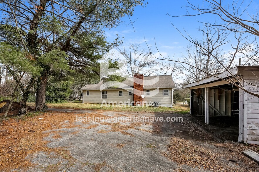 Building Photo - 517 Wildwood Dr