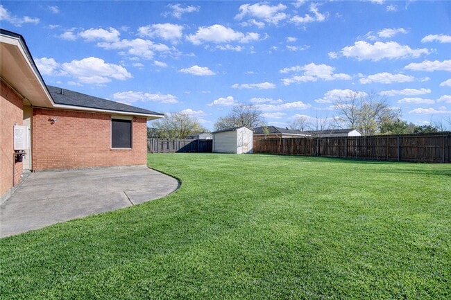 Building Photo - 2714 Southmore Ave