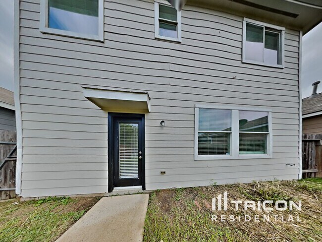 Building Photo - 4035 Mossy Spring Ln