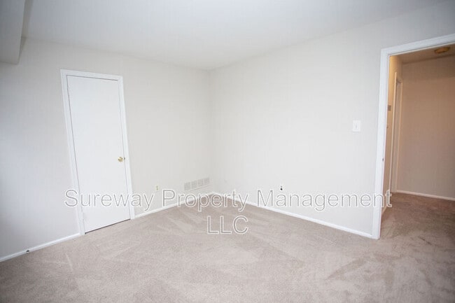 Building Photo - 159A Birchfield Ct